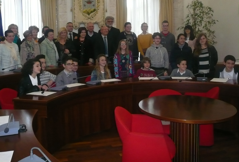 Borse di studio per 18 bravi studenti